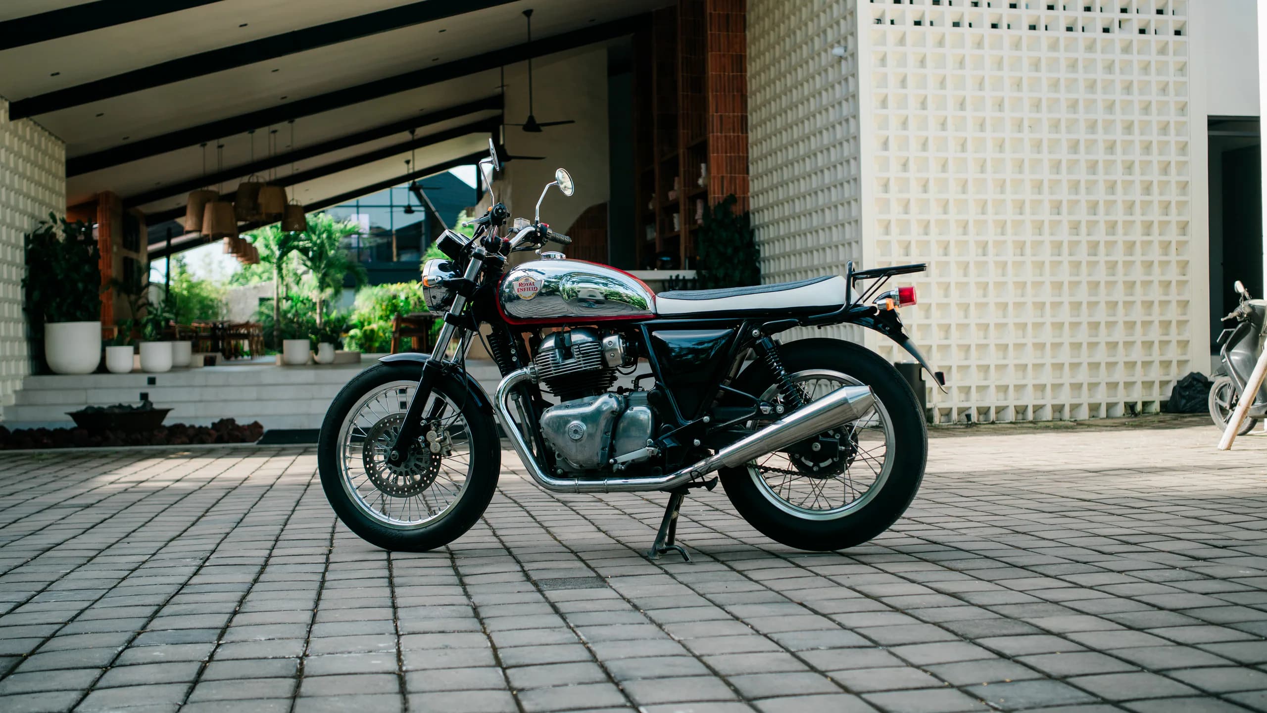 Interceptor 650