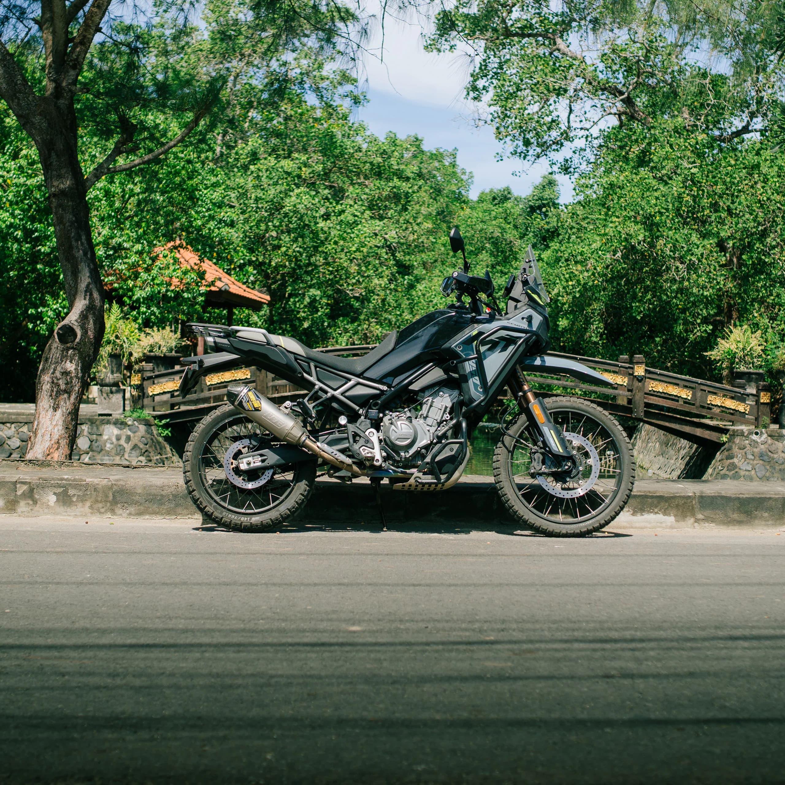 CF Moto 450 MT